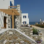 Vanna's Naoussa